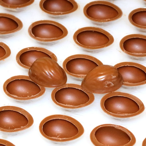 [walnuss-halbschalen-milch-kc] Walnuss Halbschalen Milch Chocolaterie Keller aus Deutschland